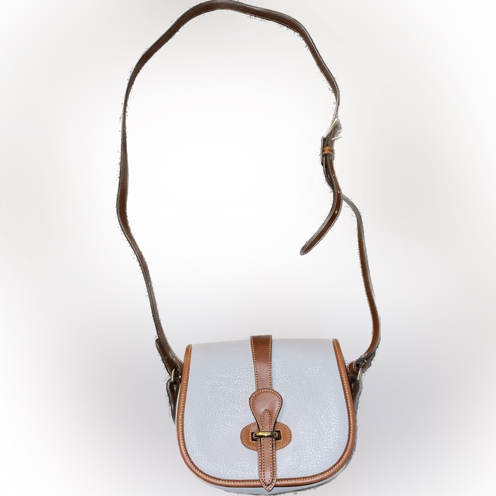 Dooney and Bourke Leather White Pebble vintage Crossbody purse